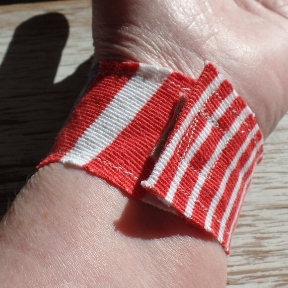 Hand Crafted Wrist Swag Bracelet - Picture 2 of 7